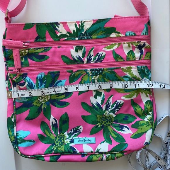 Vera Bradley Crossbody Hot Pink Floral Bag - Picture 7 of 9